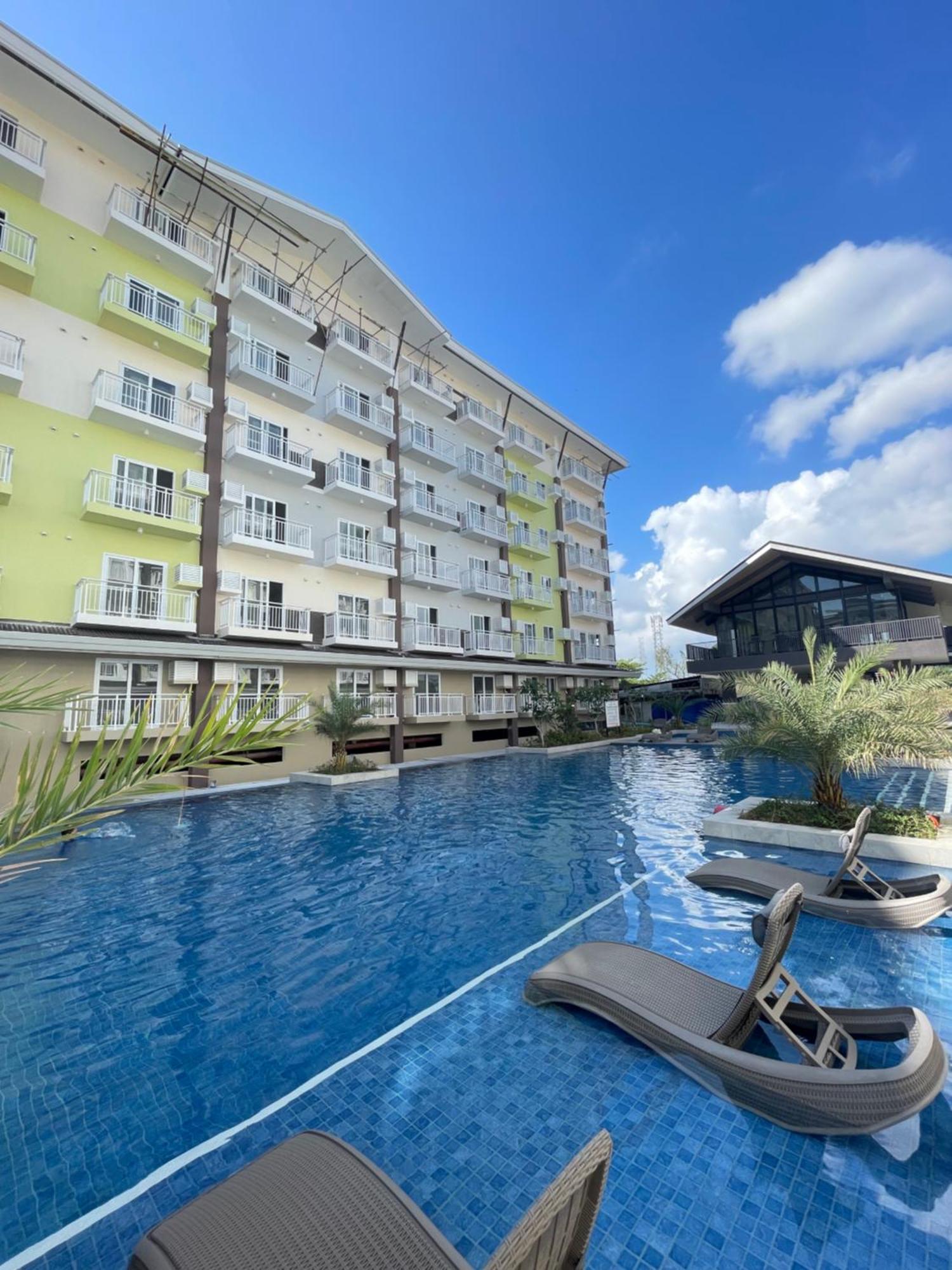 Seaview Amani Grand Resort Residences 3-5Mins From Airport Lapu-Lapu City Exteriör bild